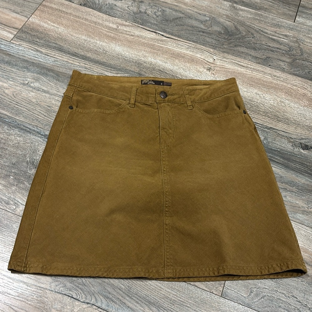 Prana size 4 corduroy skirts- like new condition